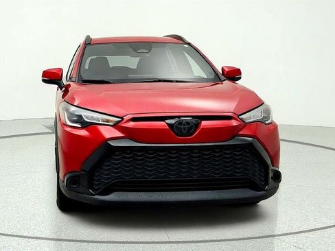 Used 2024 Toyota Corolla Cross AWD Hybrid image 2
