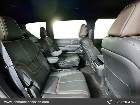 New 2025 Nissan Armada SL w/ Captain's Chari Seat Package image 28