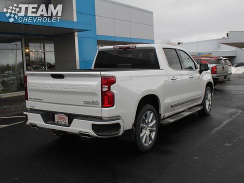 Certified 2024 Chevrolet Silverado 1500 High Country w/ High Country Premium Package image 4