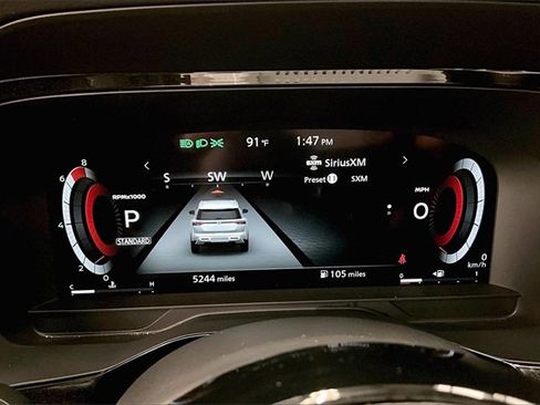 Used 2025 Nissan Pathfinder Platinum image 26