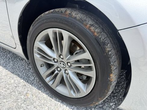 Used 2017 Toyota Camry SE FWD image 5