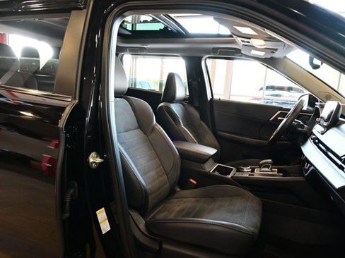 Used 2024 Mitsubishi Outlander SE Black Edition AWD/4WD image 30