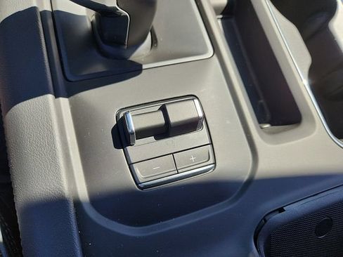 Used 2024 GMC Sierra 1500 Denali w/ Technology Package AWD/4WD image 27