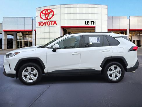 Used 2019 Toyota RAV4 XLE image 8