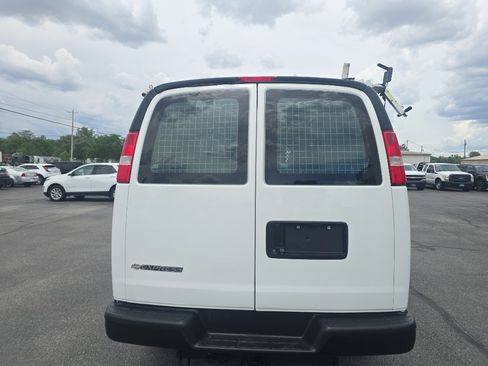 Used 2015 Chevrolet Express 2500 RWD image 7