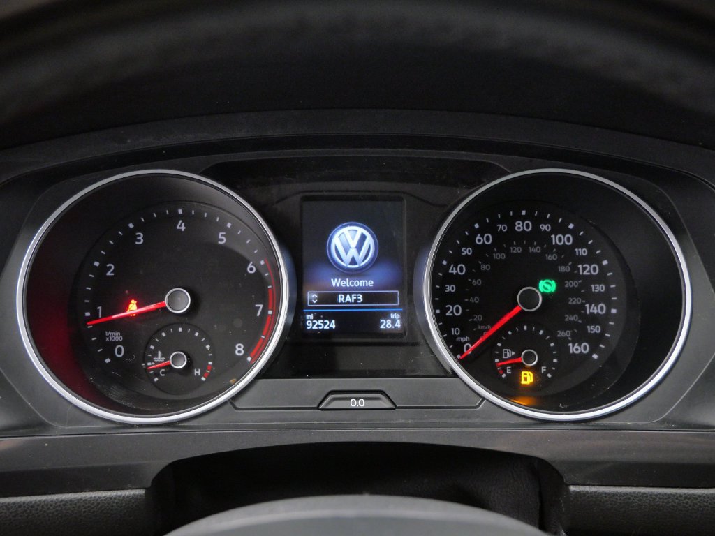 Used 2019 Volkswagen Tiguan SE w/ Panoramic Sunroof Package AWD/4WD image 24
