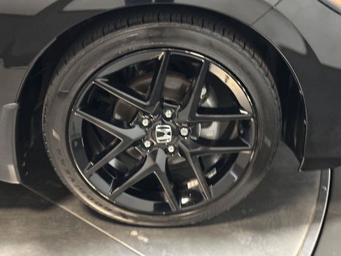 Used 2025 Honda Civic Sport image 17