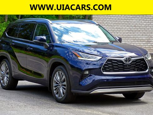 Used 2022 Toyota Highlander Platinum image 5