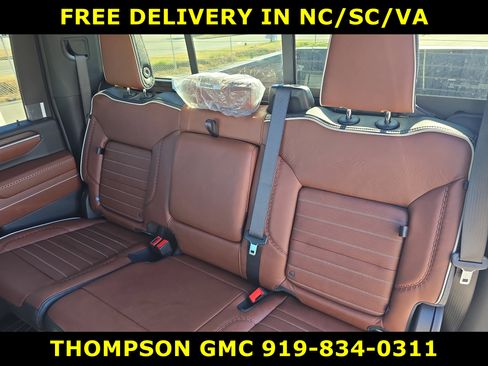 New 2025 GMC Sierra 2500 Denali Ultimate w/ Max Trailering Package image 15