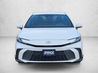 Used 2025 Toyota Camry SE FWD video 2