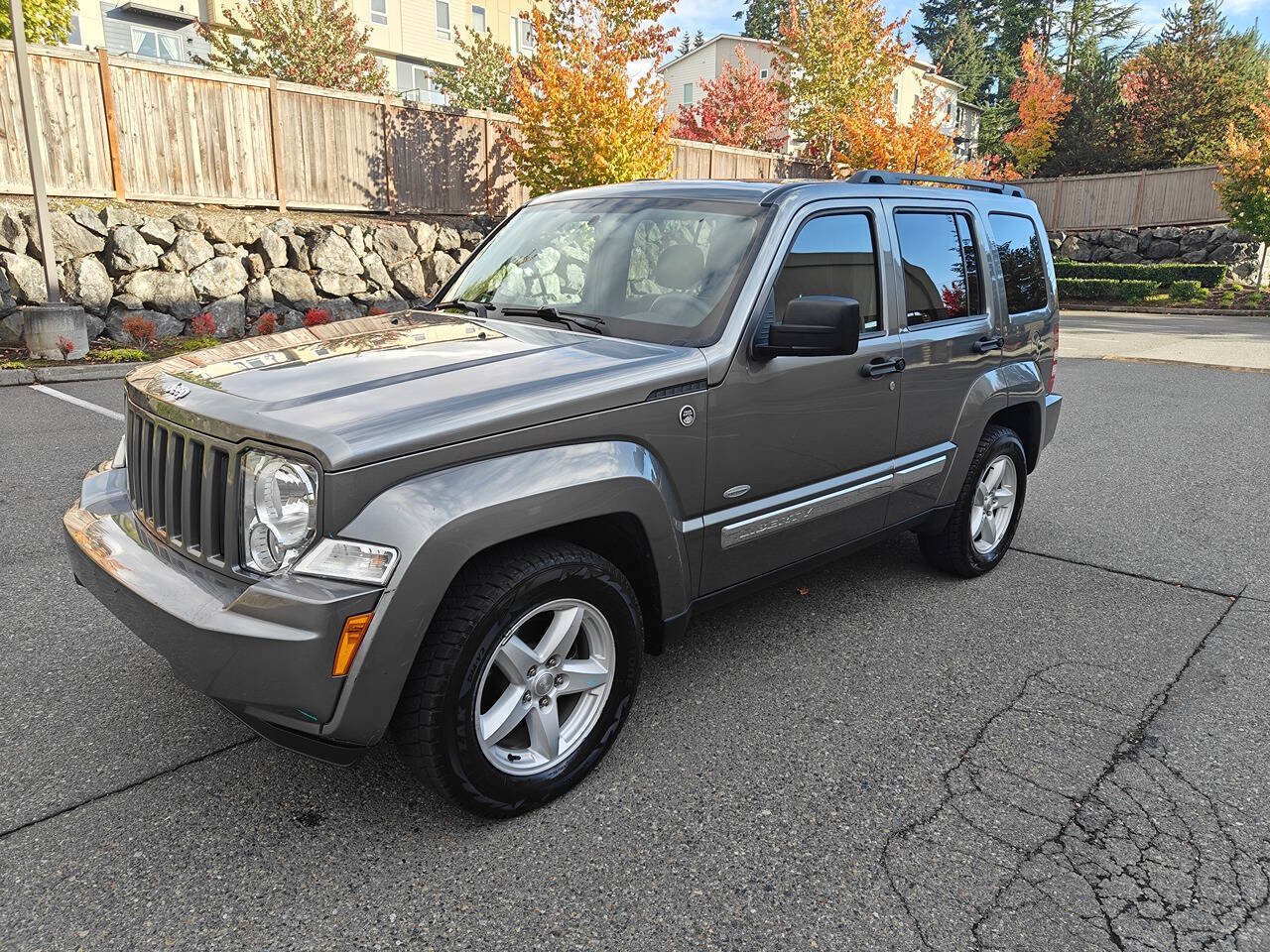 Used 2012 Jeep Liberty Sport AWD/4WD image 1