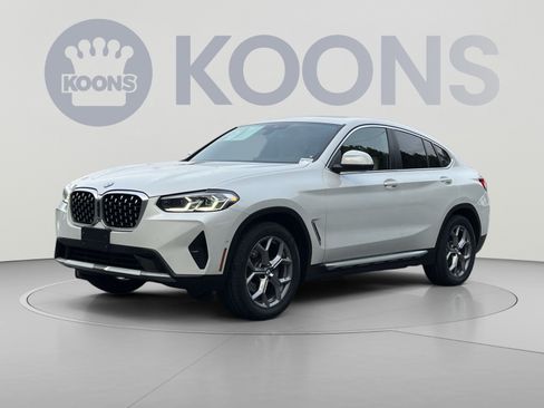 Used 2023 BMW X4 xDrive30i w/ Parking Assistance Package AWD/4WD image 1