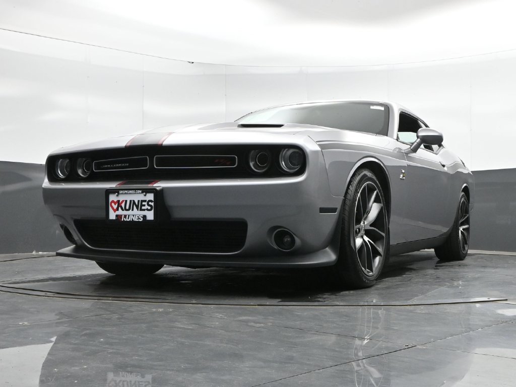 Used 2016 Dodge Challenger R/T Scat Pack RWD image 45
