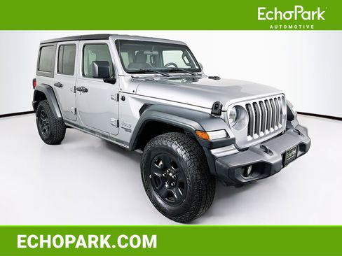 Used 2018 Jeep Wrangler Unlimited Sport image 1