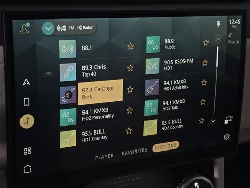 Used 2023 Jaguar F-PACE S image 30