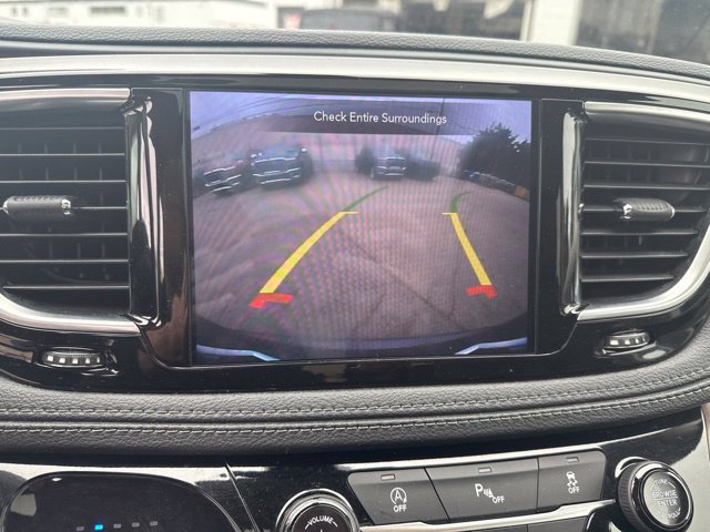 Used 2020 Chrysler Pacifica Limited FWD image 18