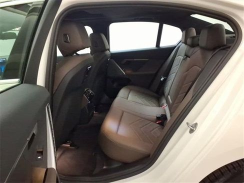 Used 2025 BMW 530i xDrive w/ Premium Package image 15