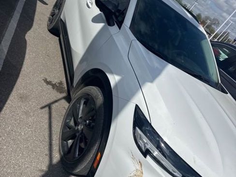 Used 2023 Buick Envision Essence w/ Technology Package I image 2