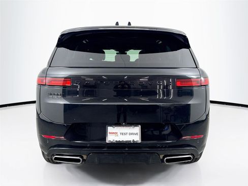 Used 2024 Land Rover Range Rover Sport Dynamic SE image 7