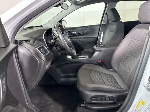 Used 2021 Chevrolet Equinox LT image 11