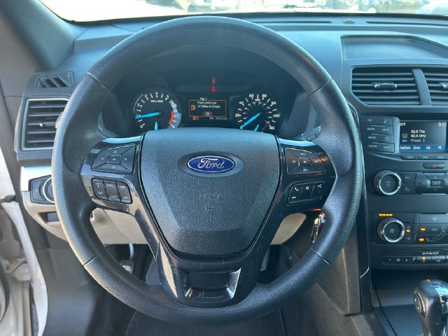 Used 2018 Ford Explorer 4WD w/ Class II Trailer Tow Package image 18