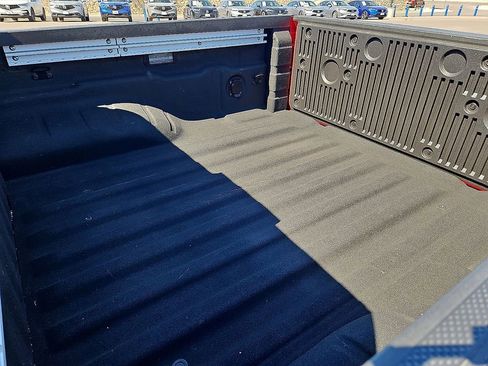 Used 2024 Nissan Frontier SL AWD/4WD image 11