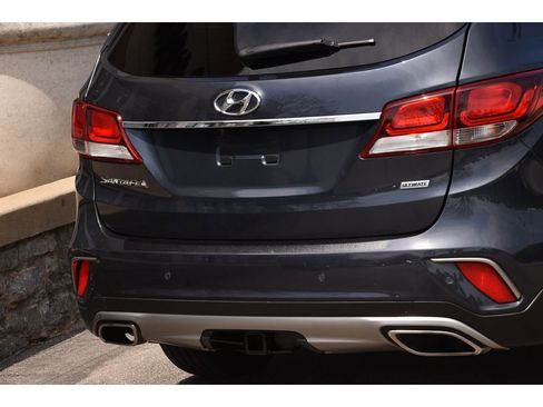 Used 2017 Hyundai Santa Fe SE image 30