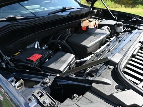 Used 2022 Chevrolet Silverado 1500 LT Trail Boss w/ Bed Protection Package image 14