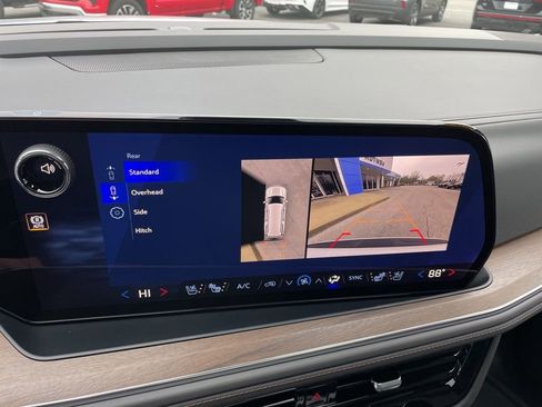 New 2026 Chevrolet Suburban High Country AWD/4WD image 13