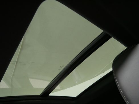 Used 2024 BMW X4 M40i AWD/4WD image 31