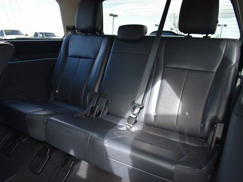 Used 2024 Ford Expedition XLT image 22