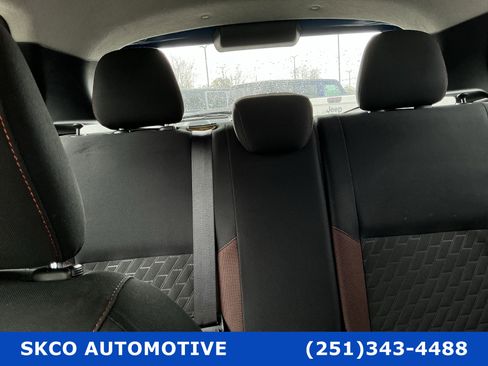 Used 2022 Nissan Kicks SR image 27