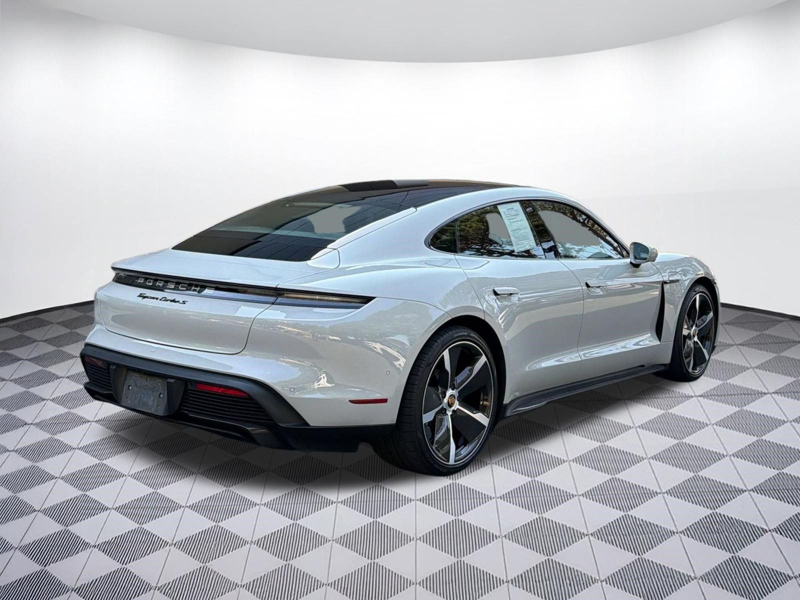 Used 2022 Porsche Taycan Turbo S AWD/4WD image 9