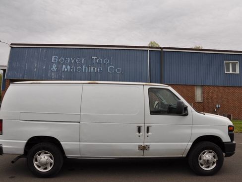 Used 2012 Ford E-250 and Econoline 250 w/ Commercial Cargo Van Pkg image 6
