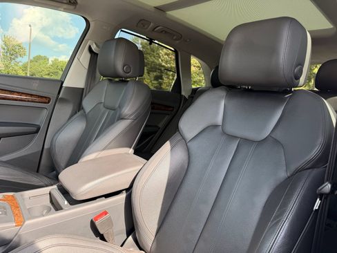 Used 2018 Audi Q5 2.0T Premium Plus AWD/4WD image 16