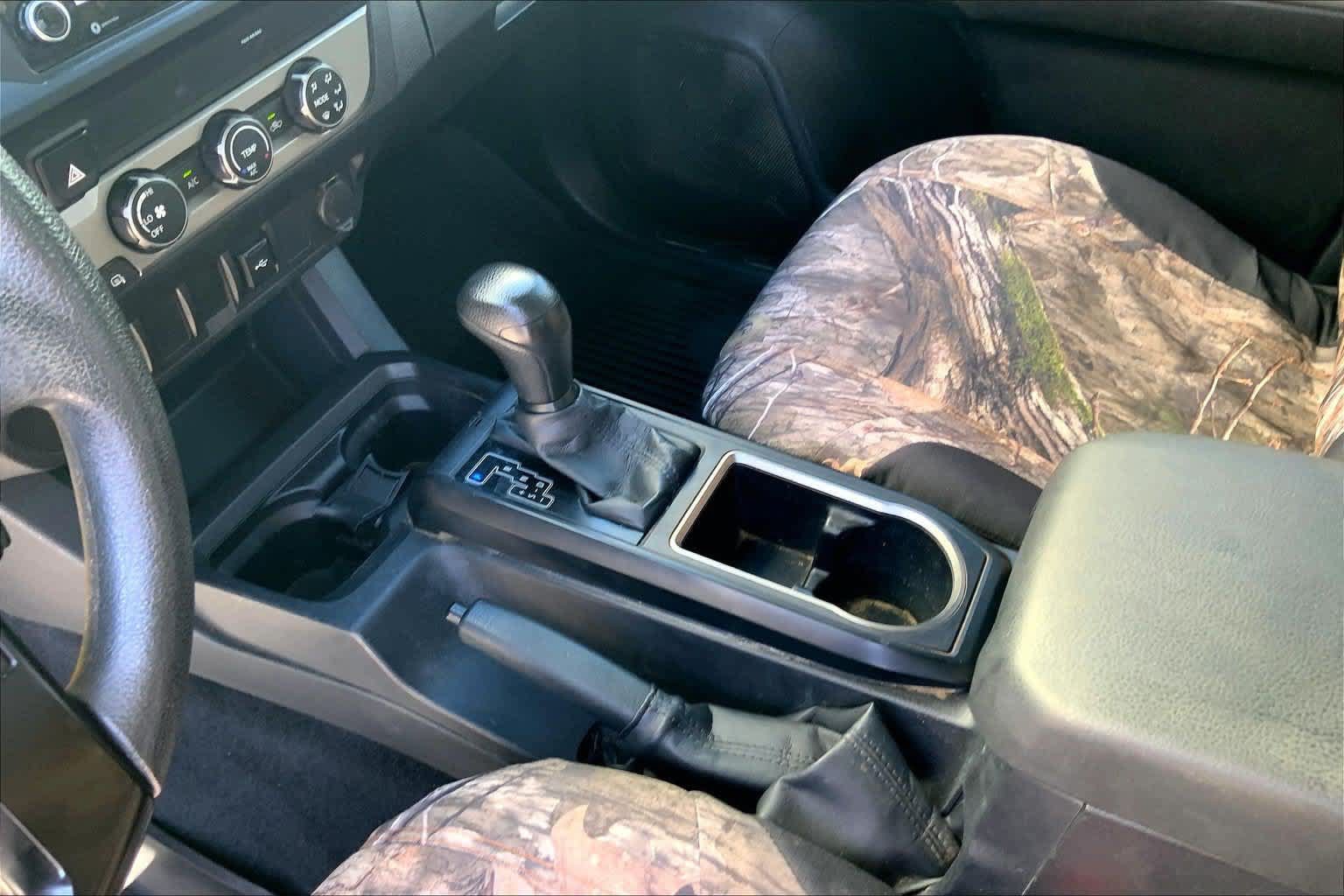 Used 2022 Toyota Tacoma SR RWD image 16