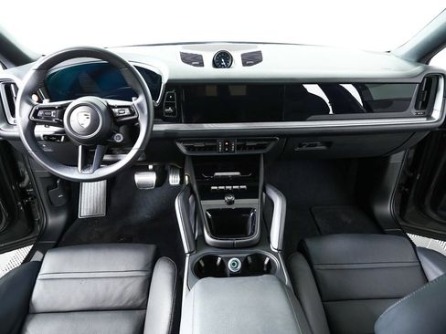 Certified 2024 Porsche Cayenne S image 22