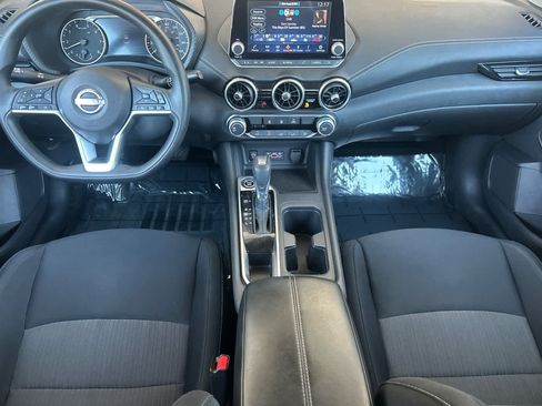 Used 2024 Nissan Sentra SV FWD image 3