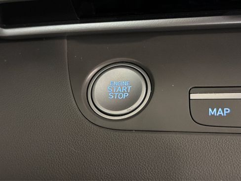 Used 2023 Hyundai Elantra SEL w/ Convenience Package FWD image 31