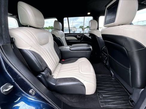 Used 2019 INFINITI QX80 Limited w/ All-Season Package AWD/4WD image 16