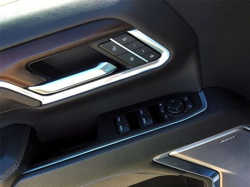 Used 2024 GMC Sierra 3500 Denali image 20