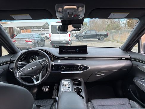 Used 2024 Genesis GV70 3.5T Sport w/ Sport Advanced Package image 23