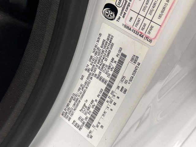 Used 2015 Ford Fiesta ST FWD image 27
