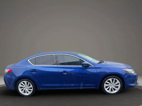 Used 2018 Acura ILX FWD image 4