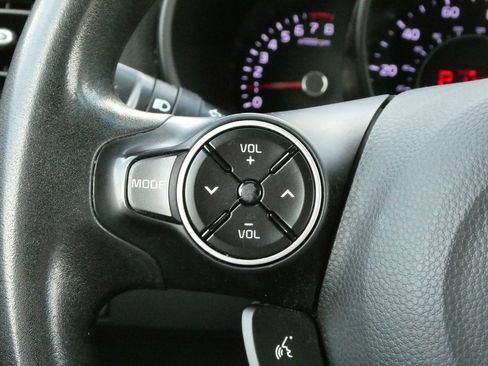 Used 2018 Kia Soul image 9