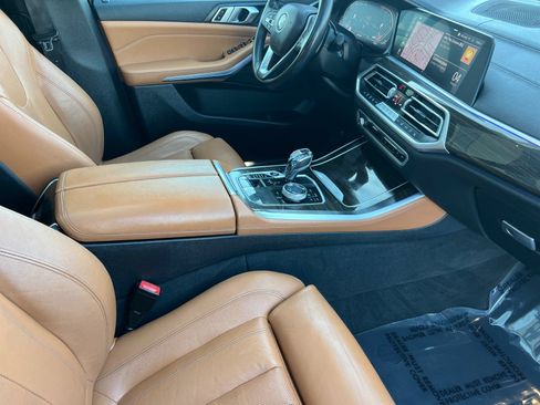 Used 2019 BMW X5 xDrive40i w/ Premium Package 2 AWD/4WD image 15