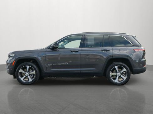 Used 2023 Jeep Grand Cherokee 4WD 4xe w/ Luxury Tech Group II image 4