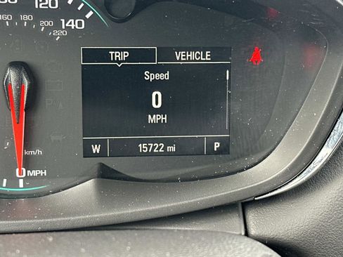 Certified 2022 Chevrolet Trax LT w/ LT Convenience Package image 20