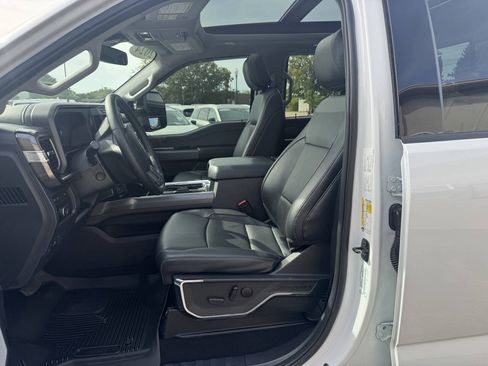 Used 2024 Ford F350 Lariat w/ Lariat Ultimate Package AWD/4WD image 8
