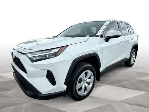 Used 2025 Toyota RAV4 LE FWD image 4